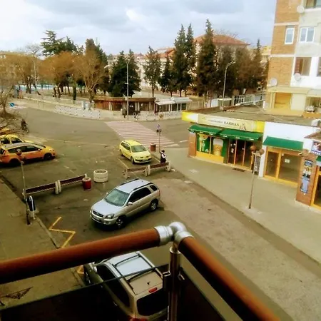 супер център Zheleva * Ahyolu