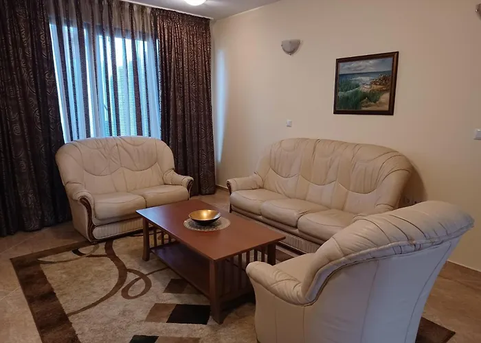 супер център Zheleva Apartman Pomorie